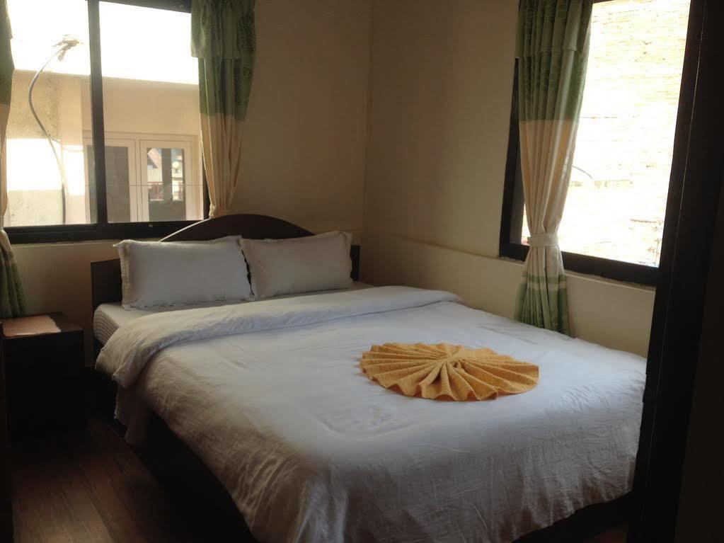 Kathmandu Peace Guesthouse Bagian luar foto